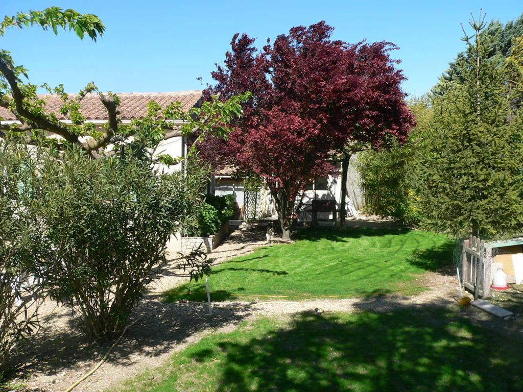 Chambres d'Hôtes Chez Cécile Lagnes Exterior foto